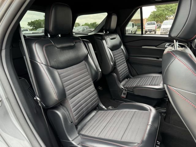 Certified 2025 Ford Explorer ST-Line AWD/4WD image 33