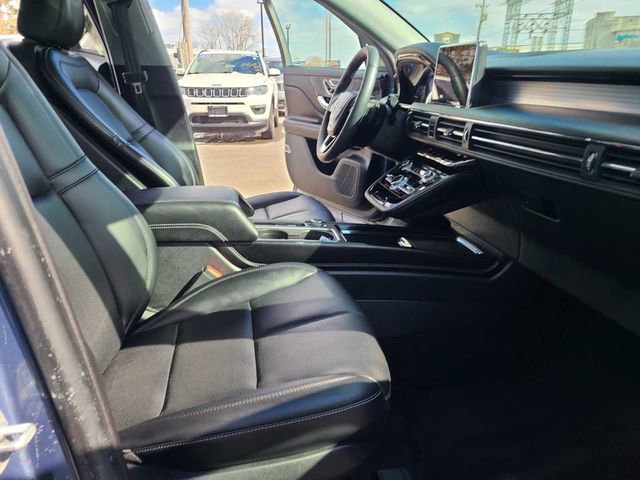 Used 2022 Lincoln Corsair AWD w/ Equipment Group 101A image 18