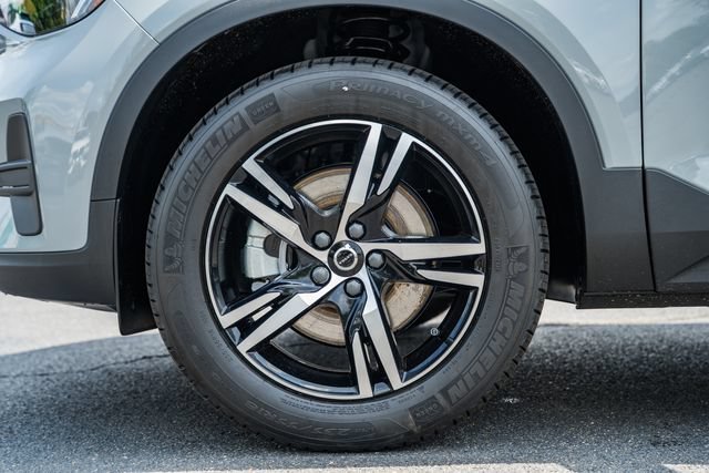 New 2026 Volvo XC40 B5 Core w/ Protection Package Premier AWD/4WD image 17