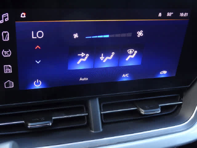 Used 2024 Chevrolet Trax LT FWD image 23