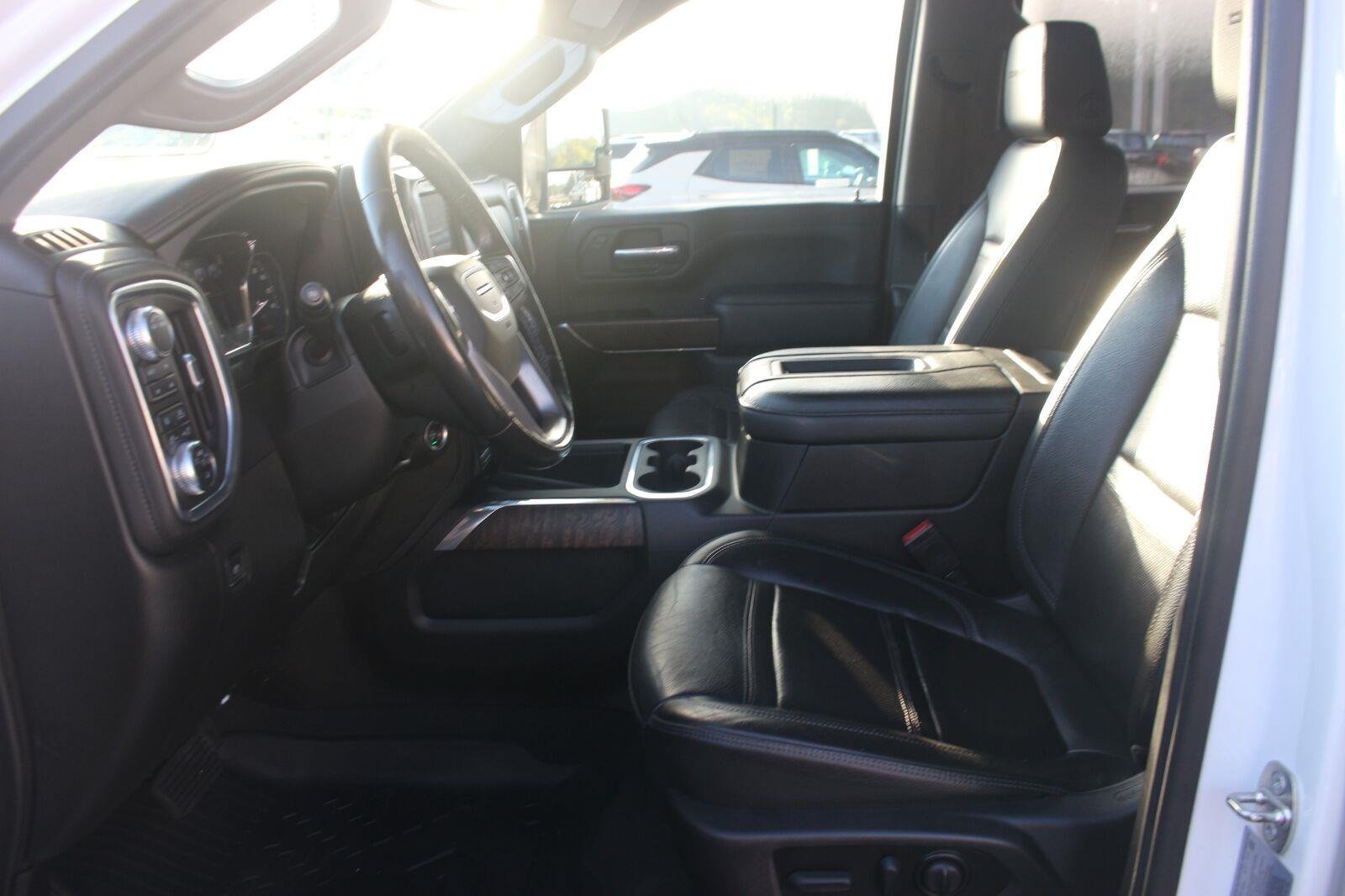 Used 2022 GMC Sierra 2500 Denali AWD/4WD image 16