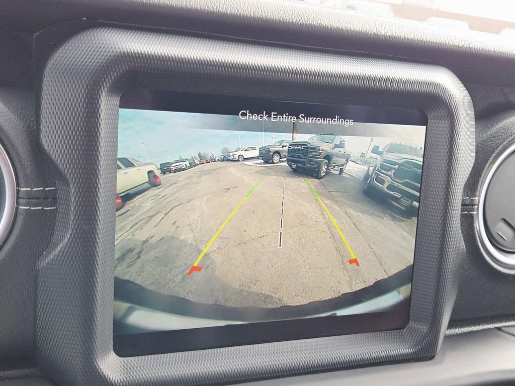 Certified 2021 Jeep Wrangler Unlimited Sahara image 30