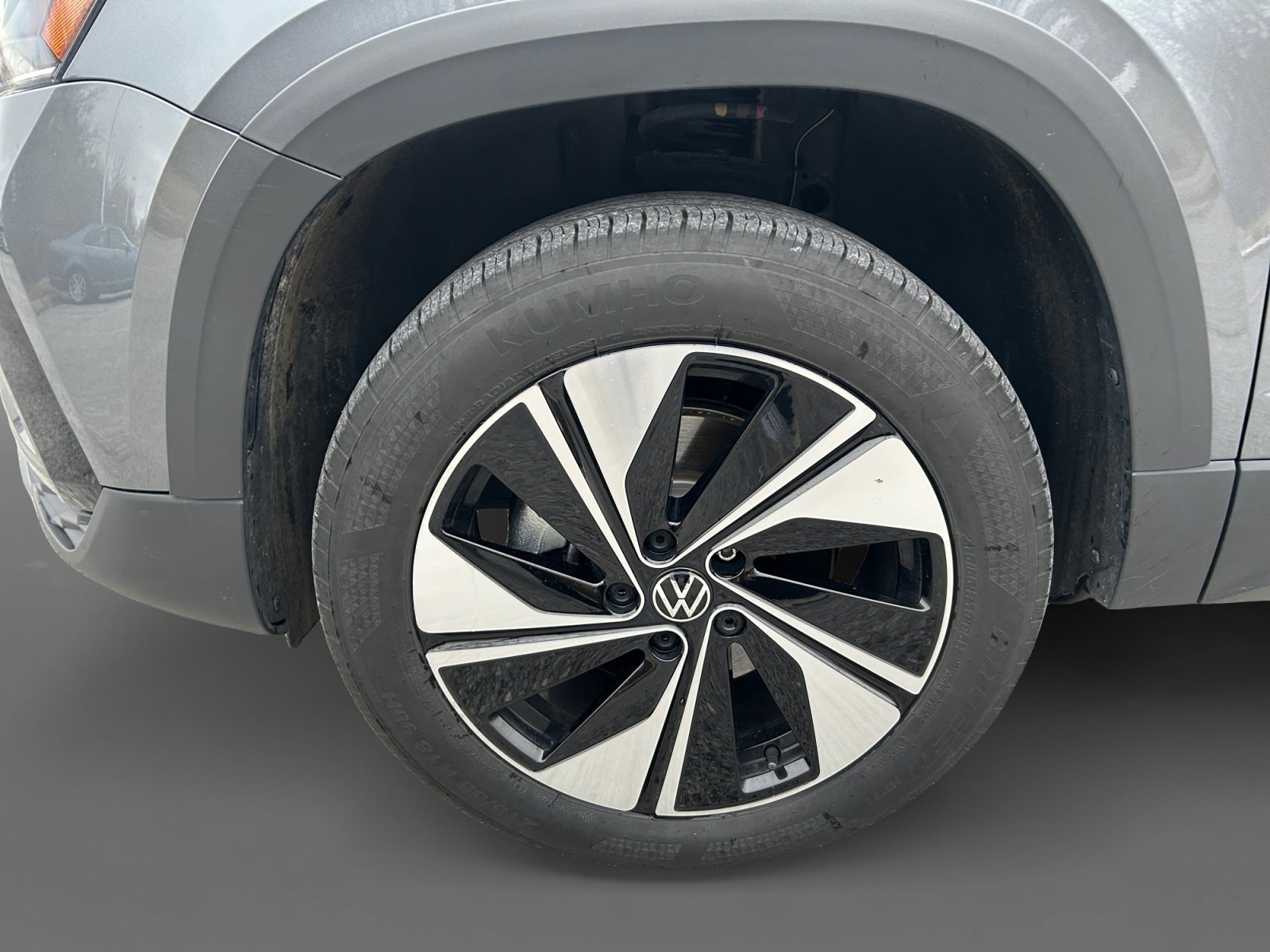 Used 2024 Volkswagen Taos SE image 18