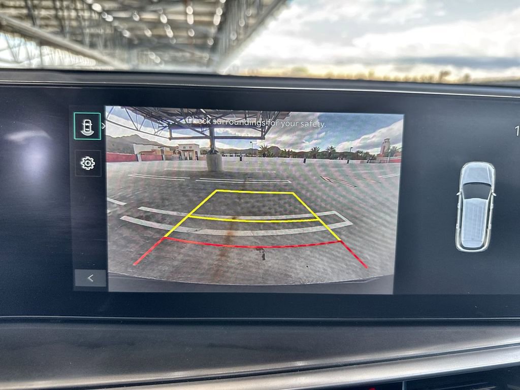 Used 2024 Kia Sorento S image 7