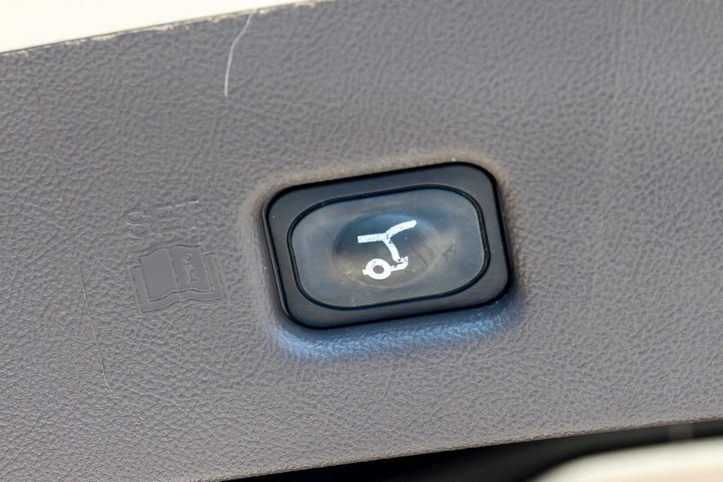 Used 2022 Lincoln Nautilus Reserve AWD/4WD image 10