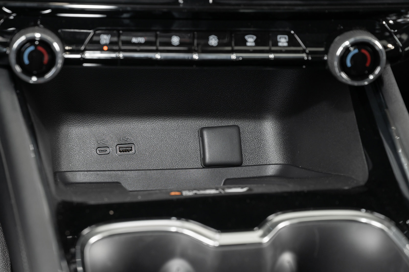 New 2026 Chevrolet Traverse LT w/ LPO, Floor Liner Package image 27