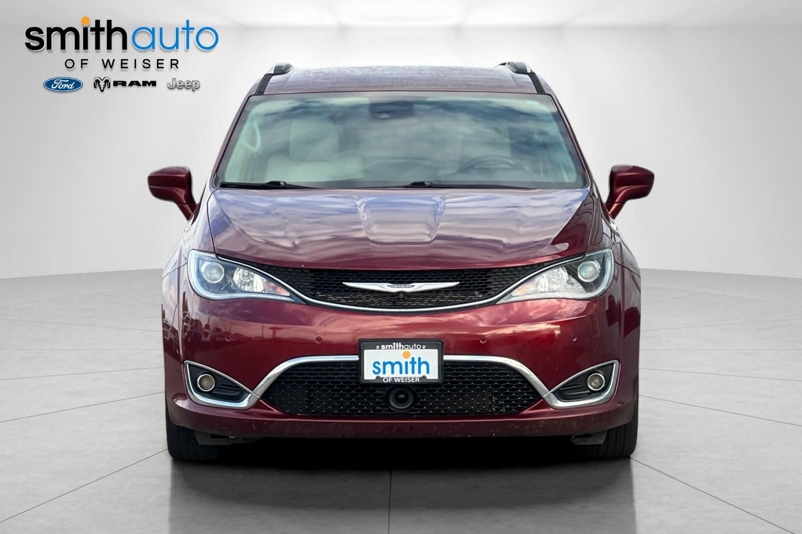 Used 2020 Chrysler Pacifica Touring-L Plus w/ Tire & Wheel Group FWD image 10