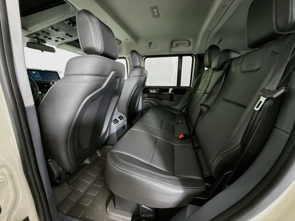 Used 2024 INEOS Grenadier Station Wagon AWD/4WD image 19