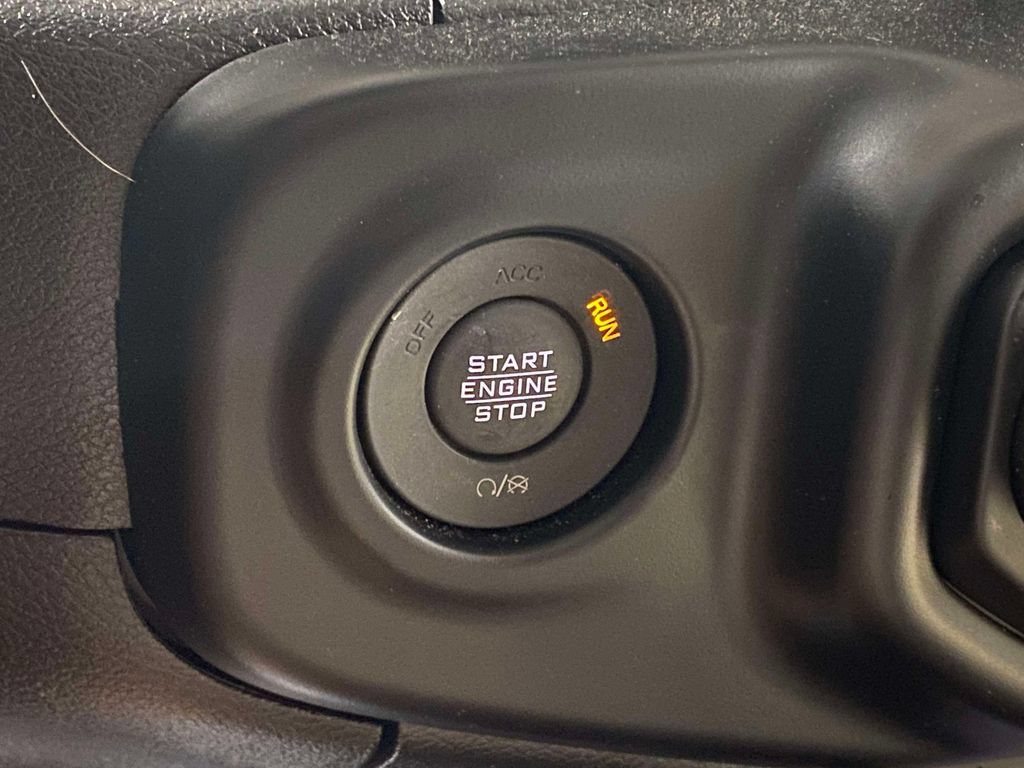 Used 2021 Jeep Wrangler Sport AWD/4WD image 26
