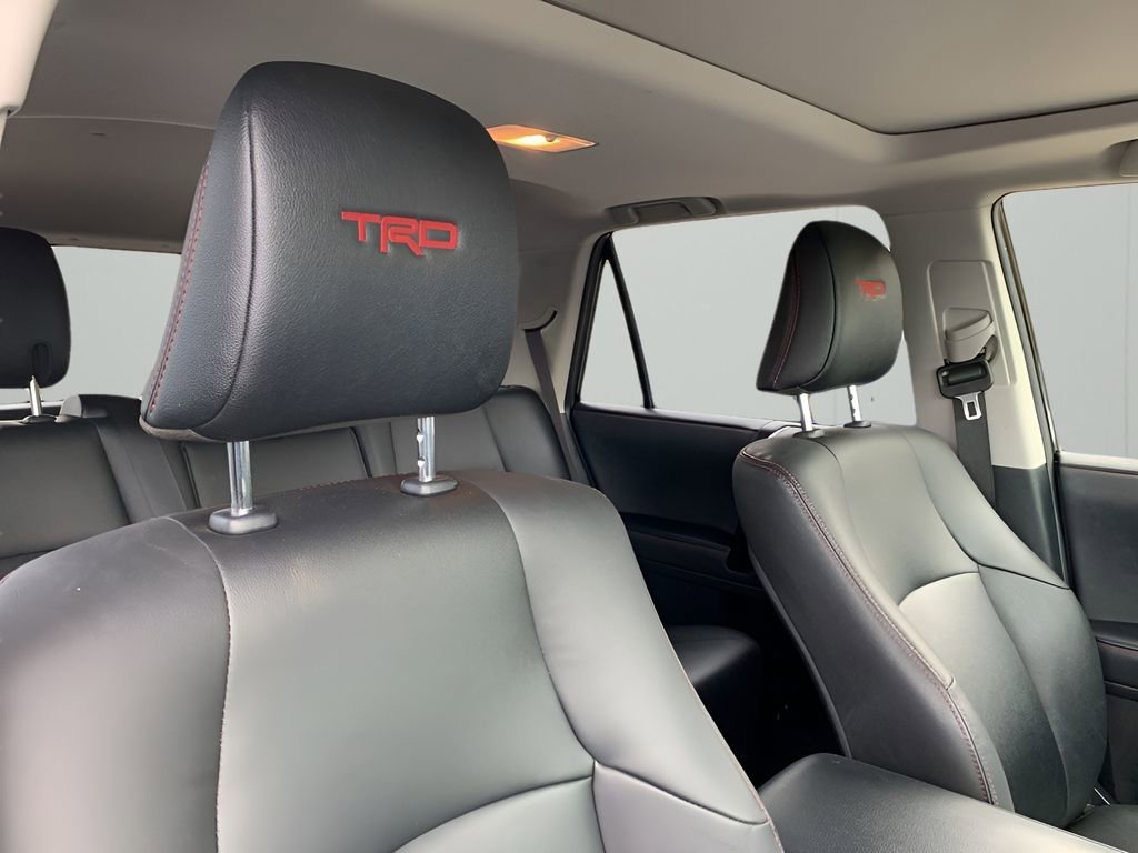 Used 2021 Toyota 4Runner Venture w/ Moonroof Package image 17