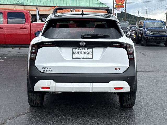 New 2026 Nissan Kicks SR w/ Cold Weather Package FWD image 4