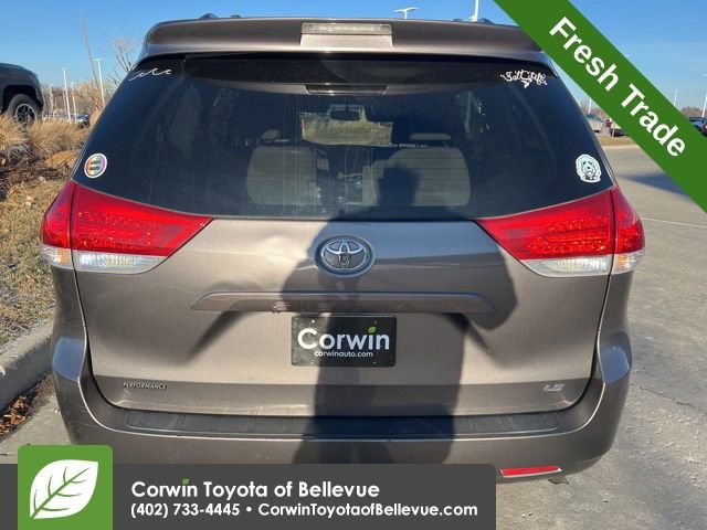 Used 2011 Toyota Sienna LE image 5