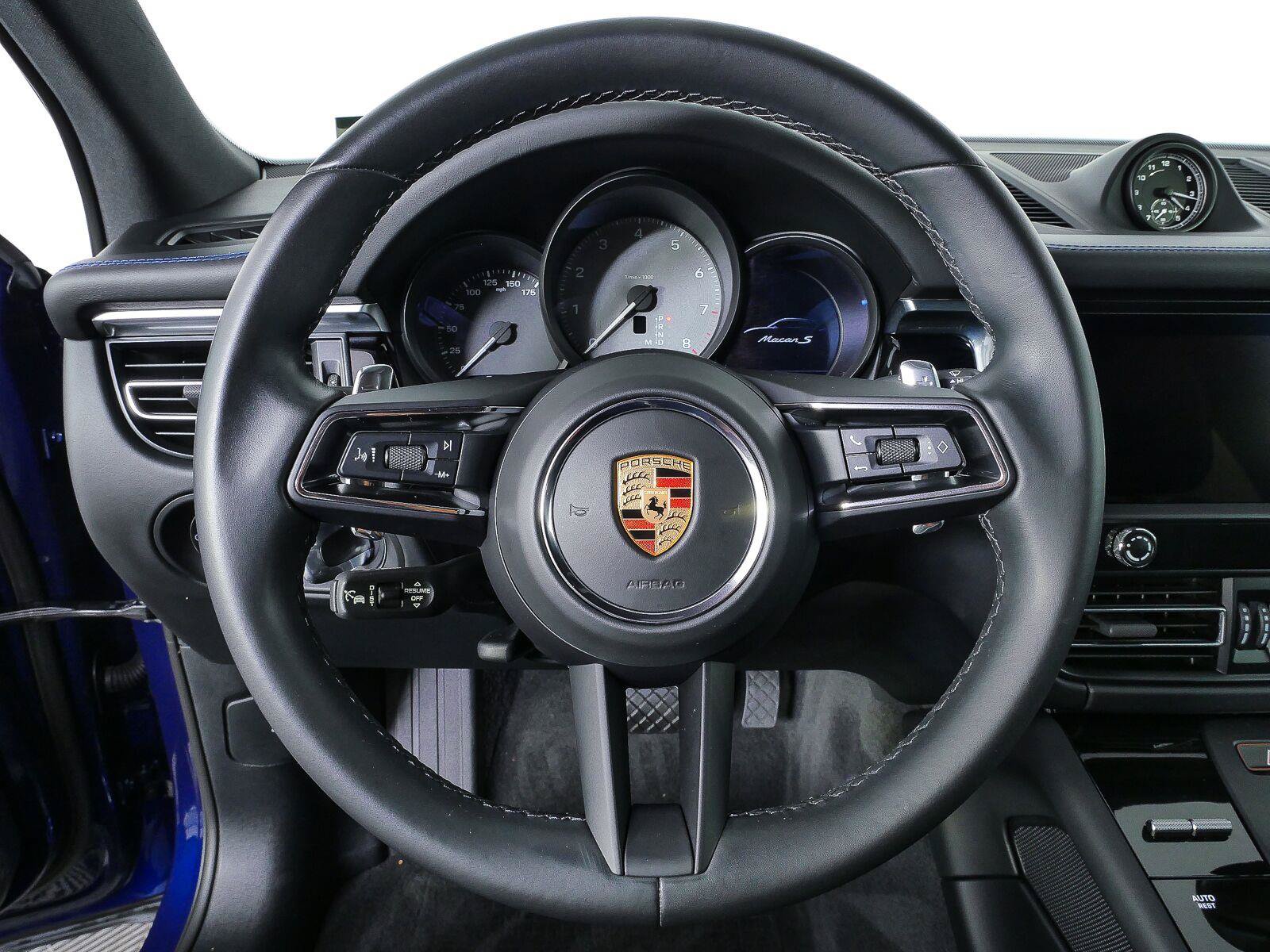 Certified 2023 Porsche Macan S AWD/4WD image 10