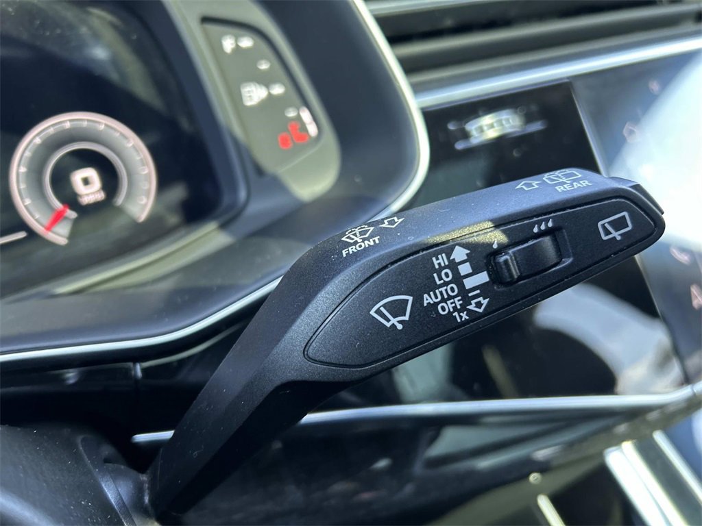 Used 2022 Audi Q7 3.0T Premium image 29