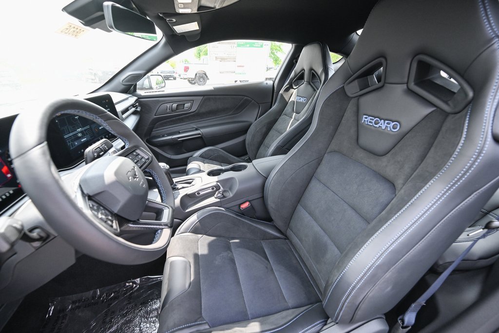New 2025 Ford Mustang Dark Horse image 17