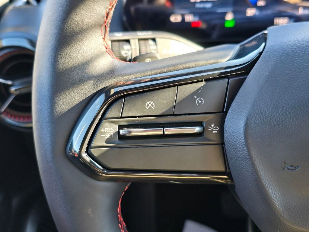 Certified 2025 Chevrolet Equinox EV RS image 20