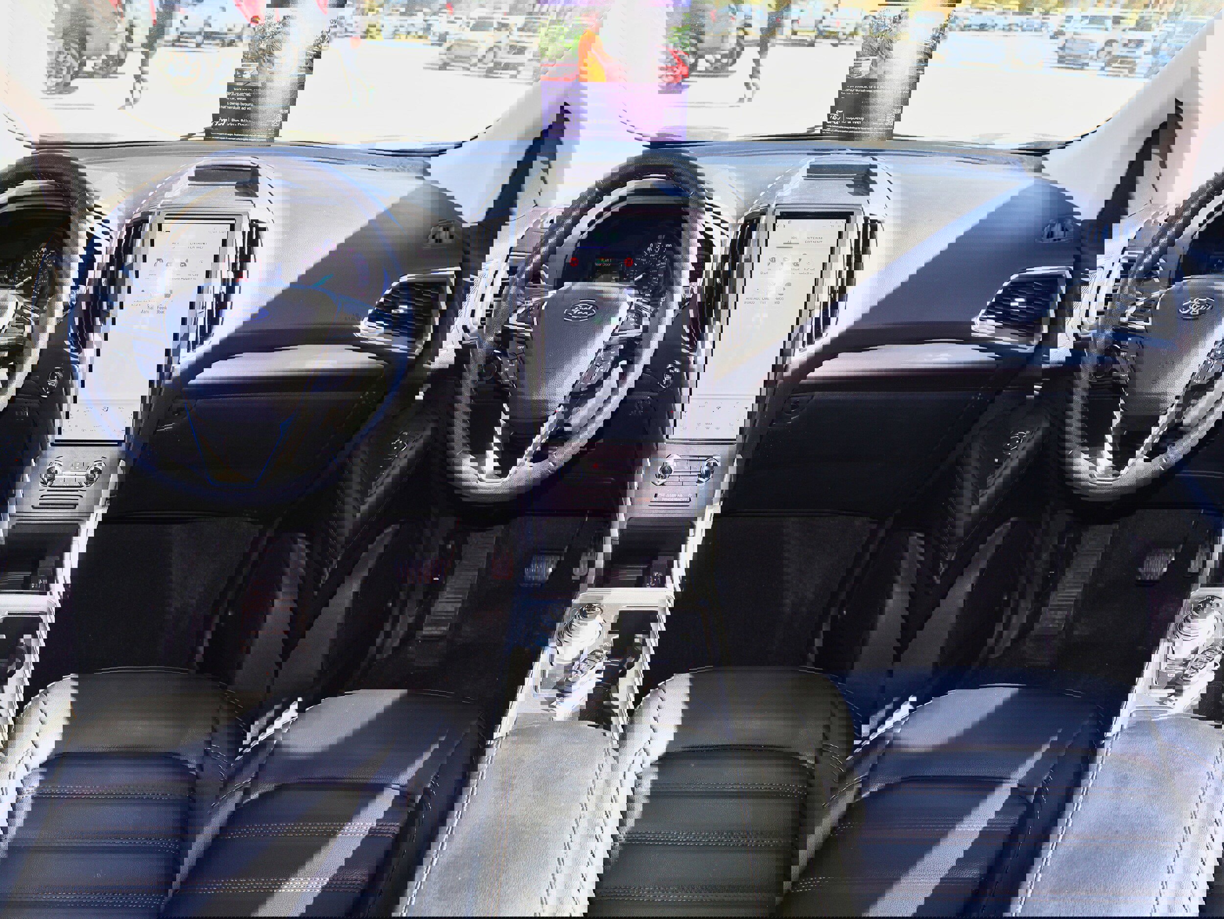 Used 2024 Ford Edge SEL w/ Convenience Package image 16