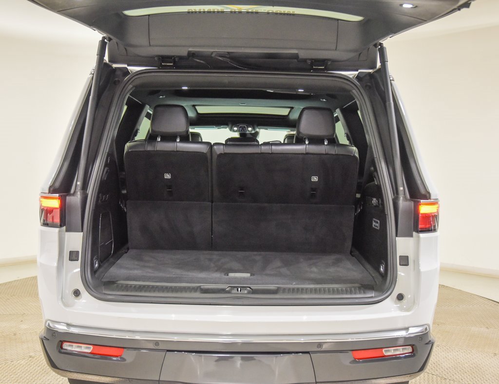 Used 2022 Jeep Wagoneer Series II w/ Premium Group I image 14