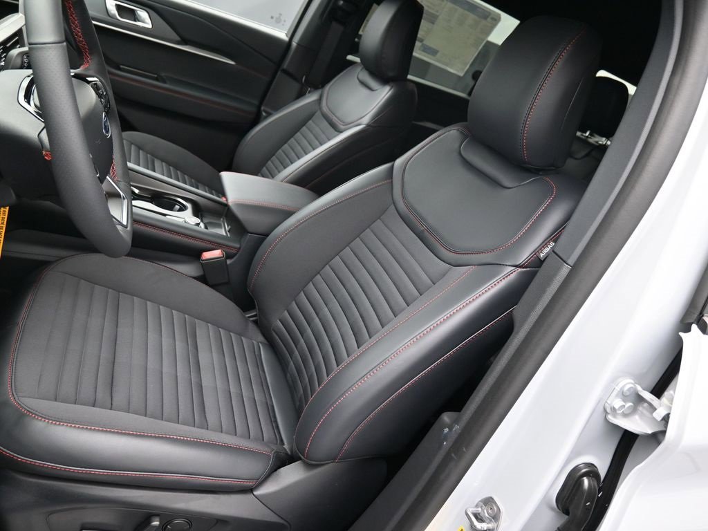 New 2026 Ford Explorer ST-Line w/ ST-Line Street Pack image 10