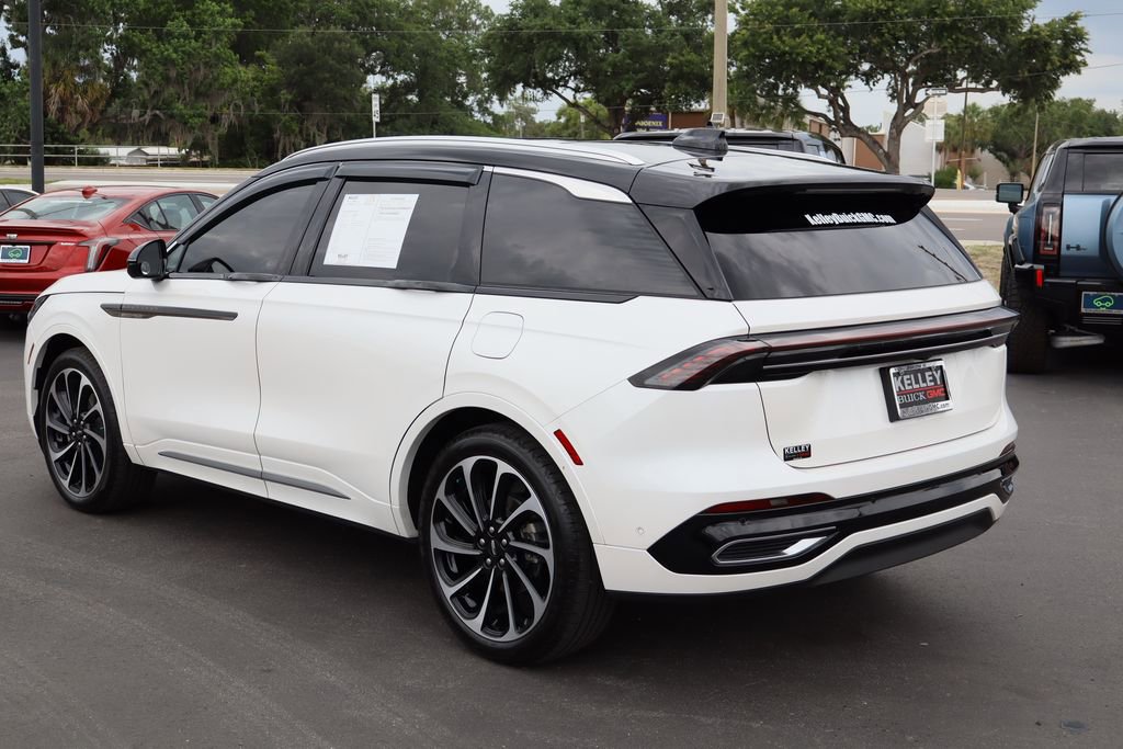 Used 2024 Lincoln Nautilus Black Label AWD/4WD image 7