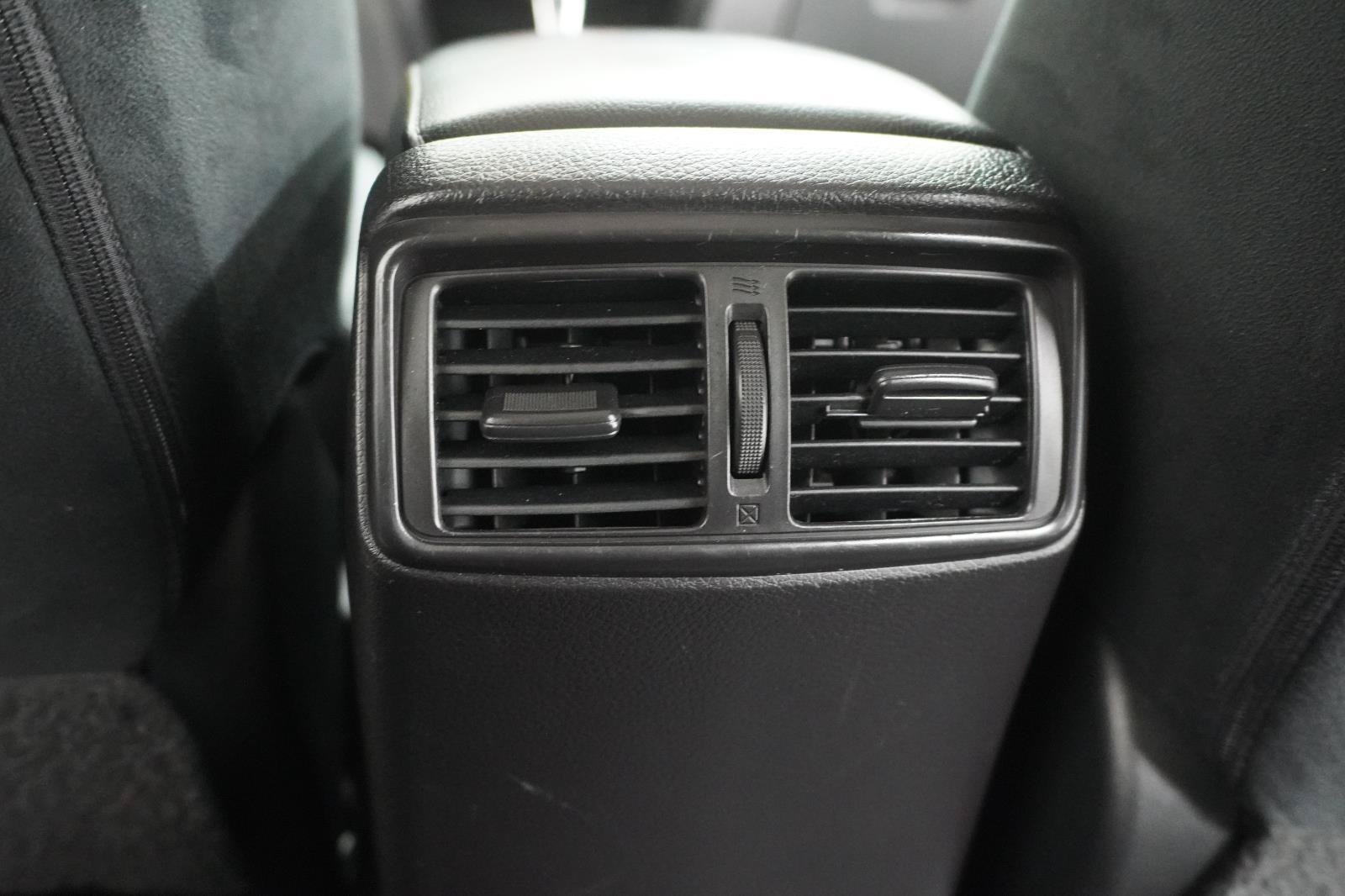 Used 2016 Nissan Rogue S w/ Appearance Package FWD image 27