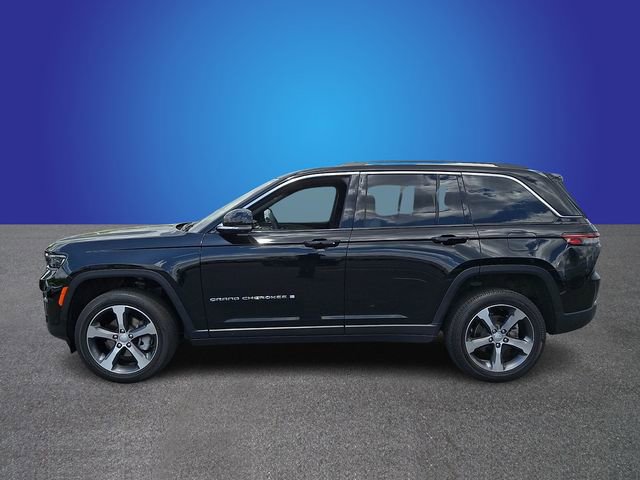 Used 2023 Jeep Grand Cherokee Limited w/ Luxury Tech Group II AWD/4WD image 7
