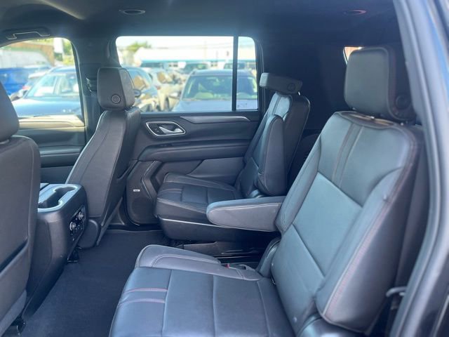 Used 2022 Chevrolet Suburban RST w/ Luxury Package image 20