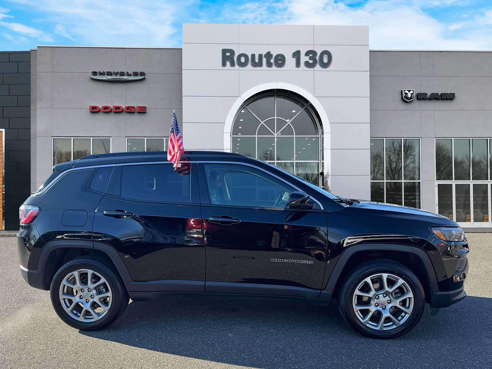 Used 2022 Jeep Compass Latitude image 5