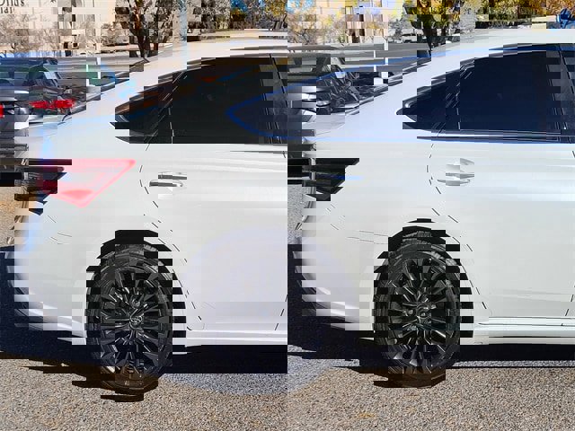 Used 2016 Toyota Avalon XLE image 4