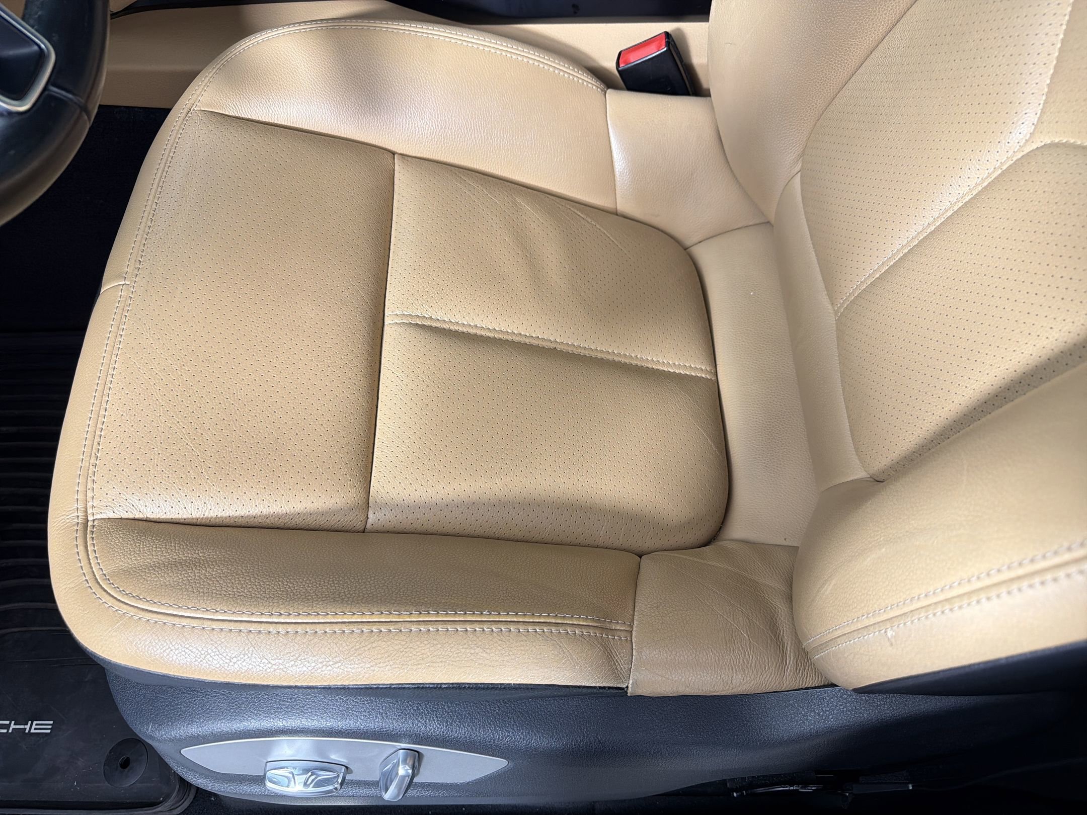 Used 2016 Porsche Cayenne AWD/4WD image 14