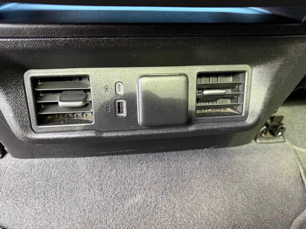 Used 2024 GMC Sierra 1500 SLT image 26