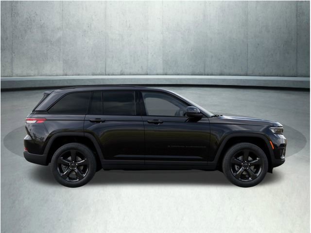 New 2025 Jeep Grand Cherokee Altitude image 22