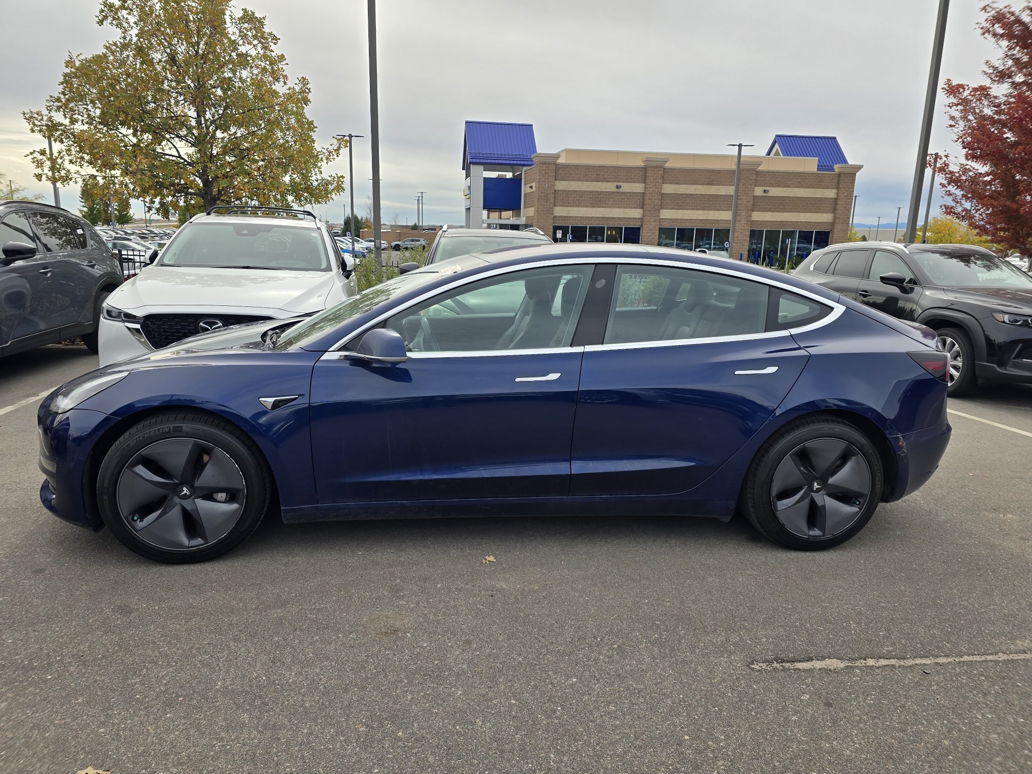 Used 2018 Tesla Model 3 Long Range AWD/4WD image 12
