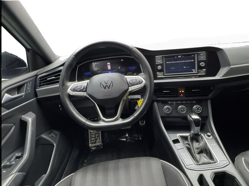 Used 2024 Volkswagen Jetta Sport FWD image 34