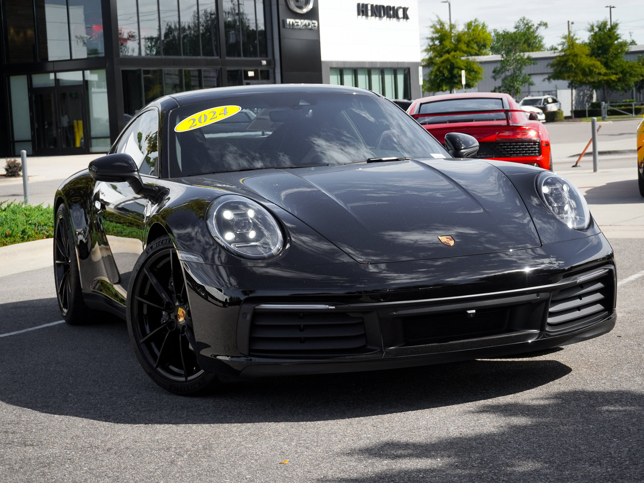 Used 2024 Porsche 911 Carrera RWD image 2