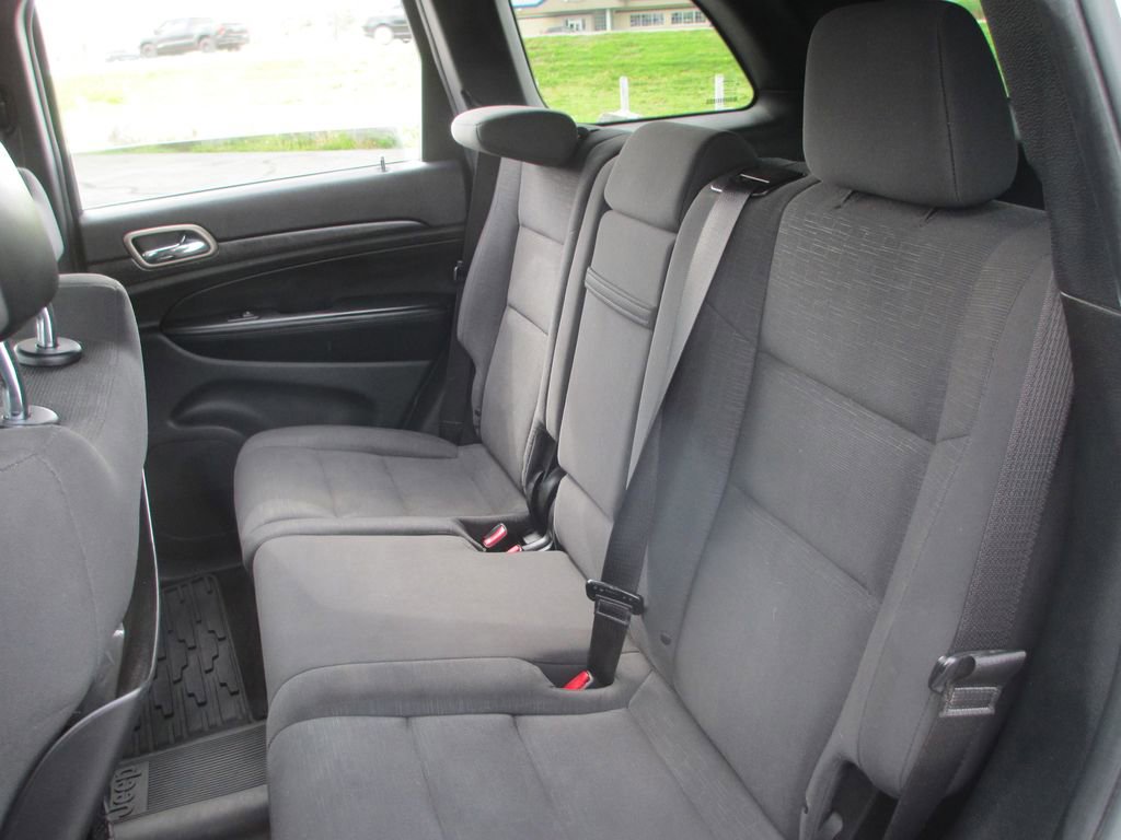 Used 2014 Jeep Grand Cherokee Laredo w/ Security & Convenience Group image 19