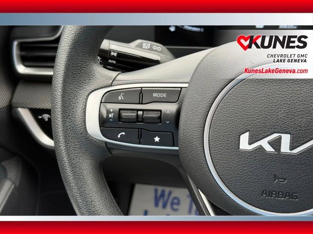 Used 2025 Kia Sportage LX AWD/4WD image 38