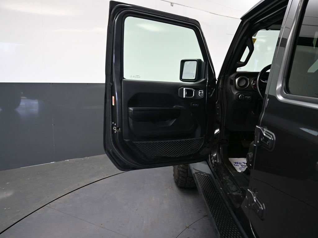 Used 2021 Jeep Gladiator Sport AWD/4WD image 26