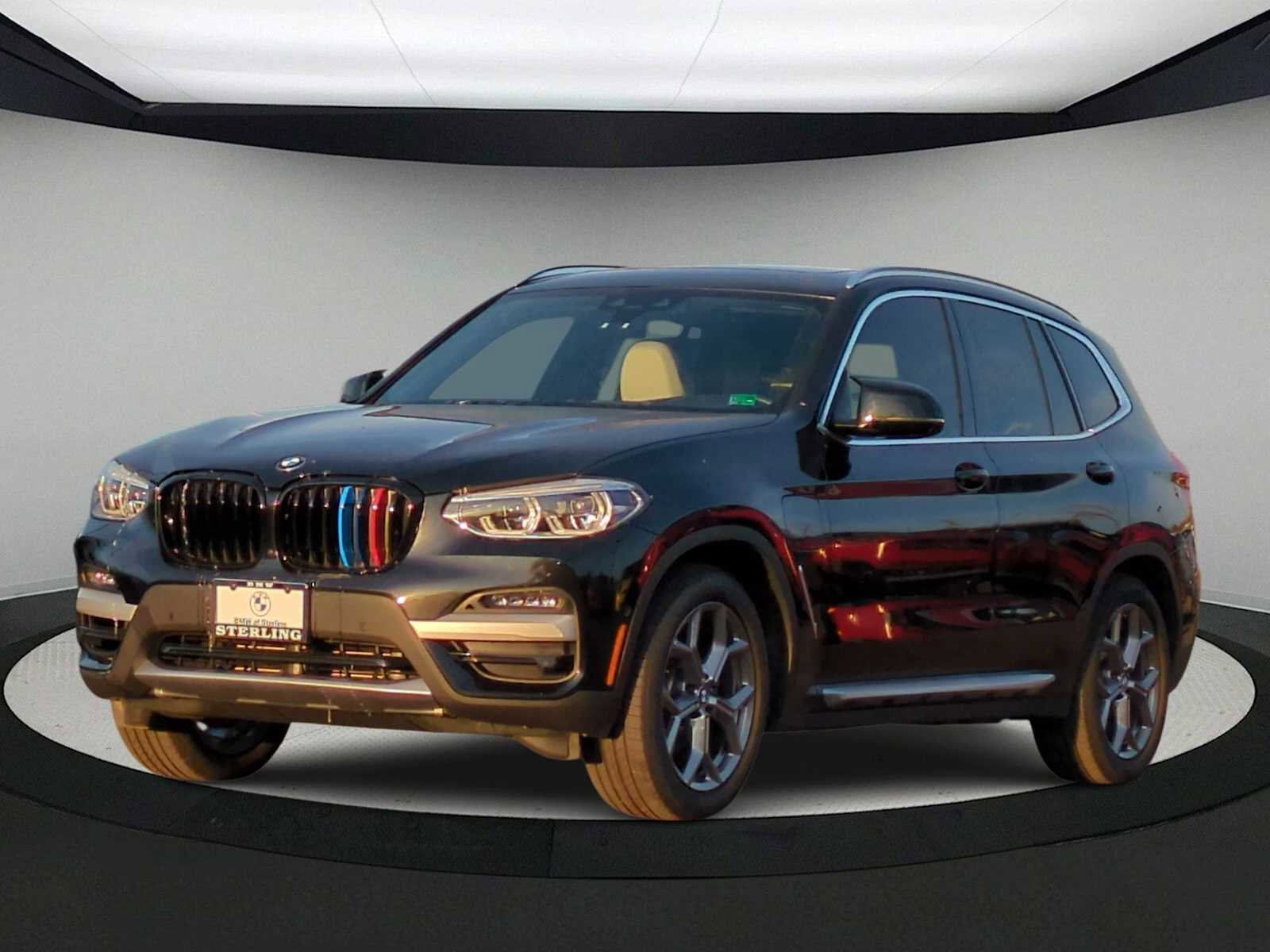 Used 2021 BMW X3 xDrive30e w/ Executive Package image 4