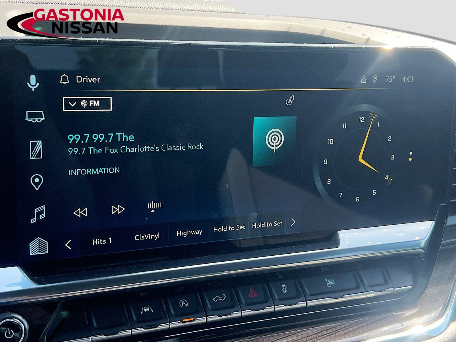 Used 2025 Chevrolet Silverado 1500 LT AWD/4WD image 19