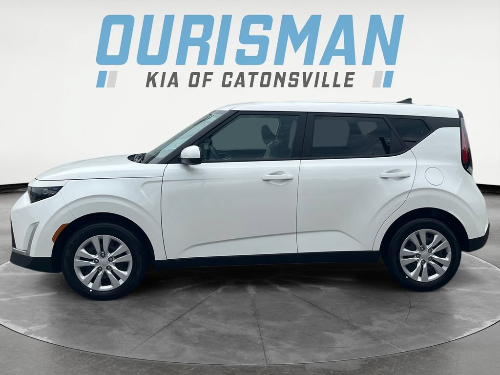Certified 2025 Kia Soul LX FWD image 3