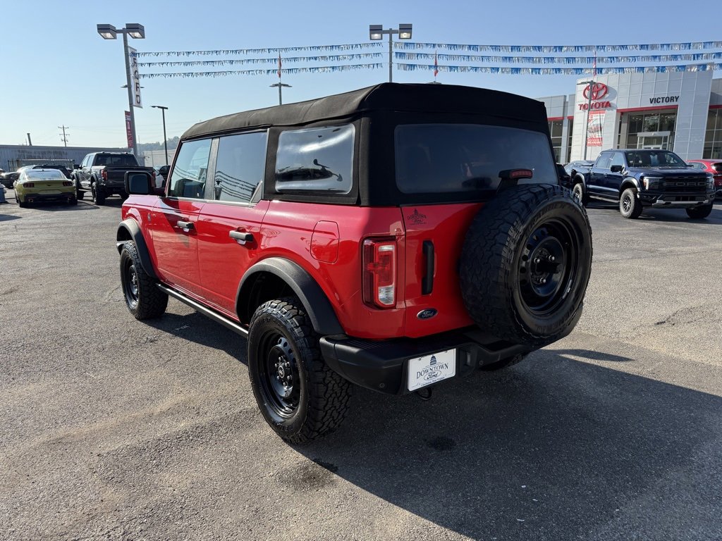 Used 2023 Ford Bronco Black Diamond image 7