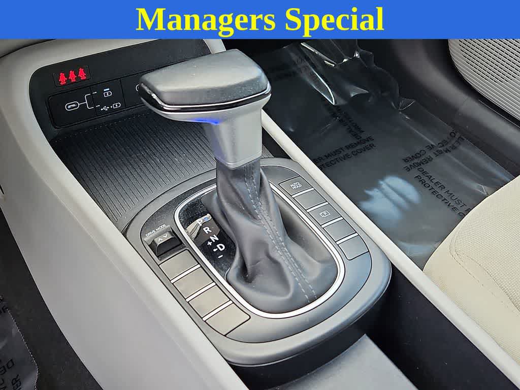 Used 2024 Hyundai Kona SEL FWD image 13