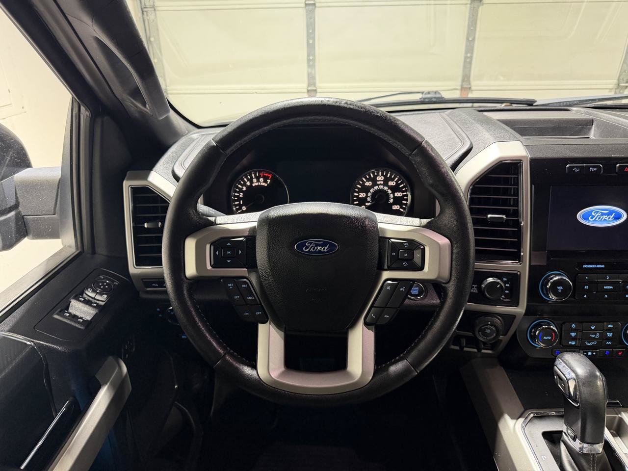 Used 2019 Ford F150 Lariat AWD/4WD image 12