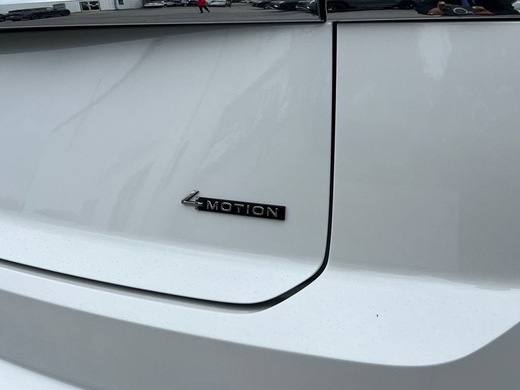 New 2026 Volkswagen Atlas Cross Sport SE image 6