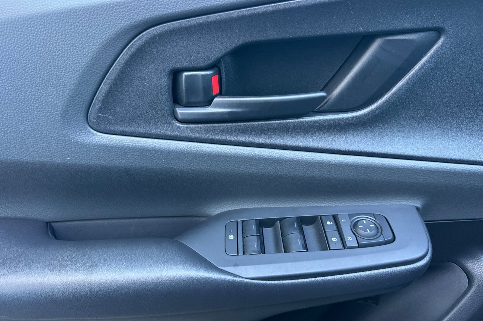 Certified 2024 Toyota Prius LE FWD image 11