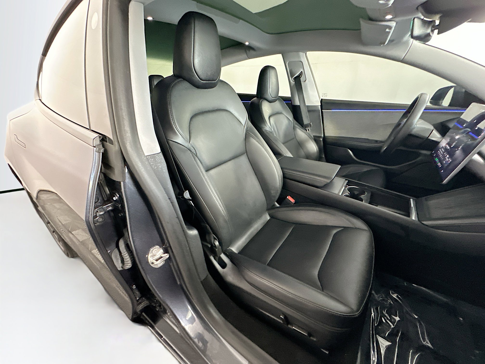 Used 2024 Tesla Model 3 Standard Range RWD image 27