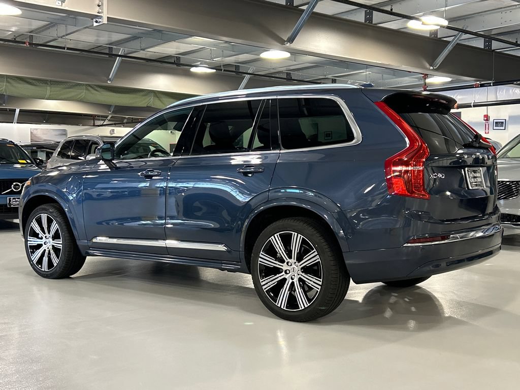 Certified 2023 Volvo XC90 T8 Plus w/ Protection Package AWD/4WD image 4