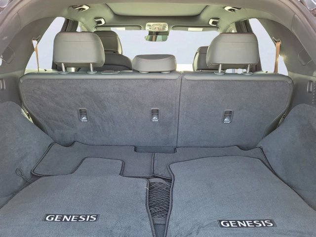 Used 2022 Genesis GV70 2.5T w/ Advanced Package AWD/4WD image 8