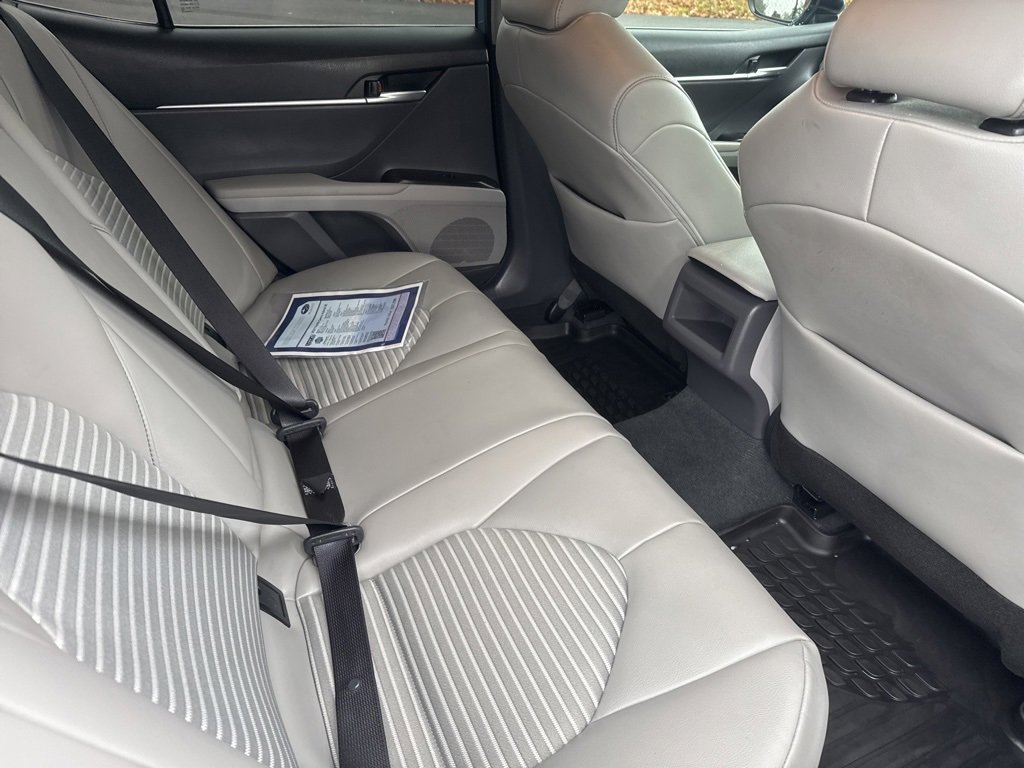 Used 2024 Toyota Camry SE image 23